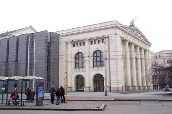 Divadlo Antonína Dvořáka ( © Jan P. Štěpánek 02/2007)