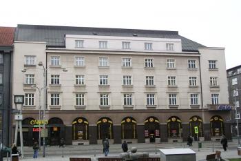 palác Elektra od východu ( © Jan P. Štěpánek 02/2007)