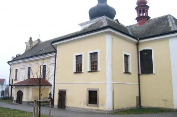 Kostel Nanebevzetí Panny Marie ( © Pavel Vítek 02/2007)