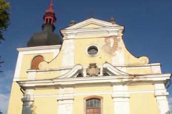 průčelí kostela ( © Milan Caha 08/2008)