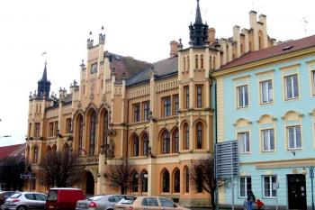 Radnice v Novém Bydžově ( © Pavel Vítek 02/2007)