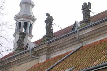 Kostel sv. Vavřince ( © Pavel Vítek 02/2007)