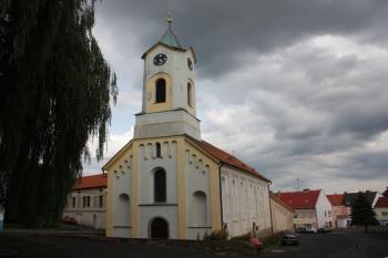 Kostel od severozápadu ( © Ivan Grisa 07/2010)