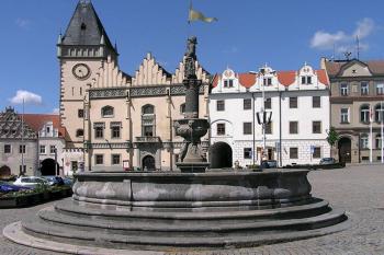 Kašna ( © Luděk Pitter 05/2004)