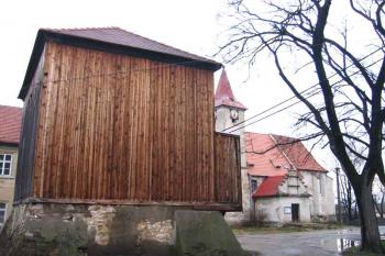 Kostel Nanebevzetí Panny Marie ( © Pavel Vítek 02/2007)