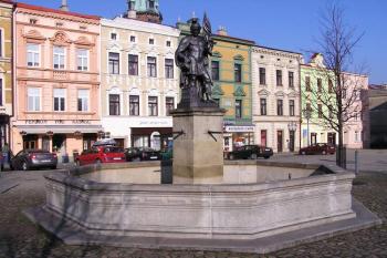Celkový pohled na kašnu ( © Jan P. Štěpánek 02/2007)