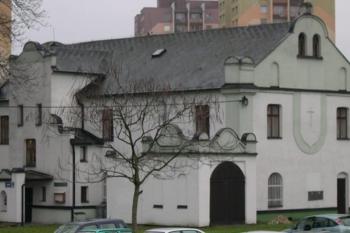 Radnice od zábřežského zámku (© Ivan Ryška, 05/2007)