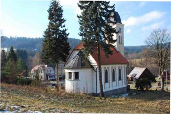 Pohled ze stráně ( © Aleš Marek 02/2007)