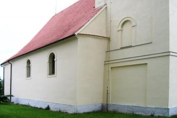 Kostel sv. Václava v Bratčicích ( © Pavel Vítek 05/2007)