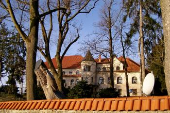 zámek Hodkov po rekonstrukci (© jan  novotný, 01/2013)