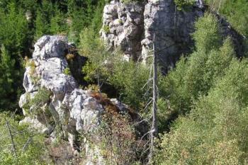 Pohled z nejvyššího vrcholu Malínské skály ( © Jan P. Štěpánek 08/2006)