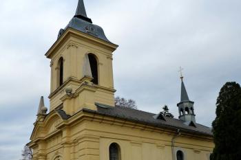 Kostel svatého Václava na návsi ( © František Kinař 05/2017)