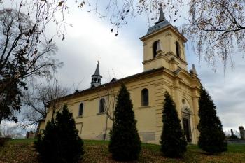 Kostel svatého Václava na návsi ( © František Kinař 05/2017)