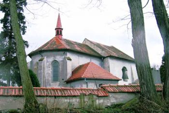 Kostel Nanebevzetí Panny Marie ( © Pavel Vítek 03/2007)