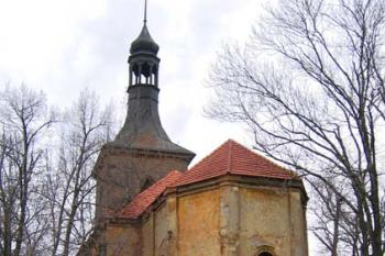 Kmetiněves - kostel sv. Václava ( © Pavel Vítek 03/2007)