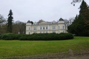 Dalovice - nový zámek (© Vlastislav Mareček, 11/2016)
