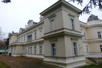Dalovice - nový zámek (© Vlastislav Mareček, 11/2016)