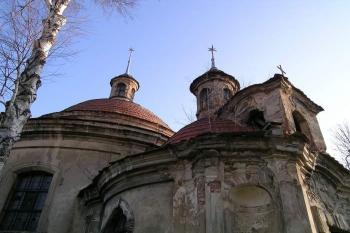 Kostel Všech svatých (© Hana Kubikova, 03/2007)