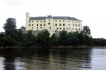 Zámek Orlík (© Jiří Cukr 07/2005)