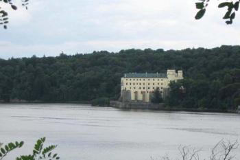 Pohled ze zámeckého parku (© Jiří Cukr 07/2005)