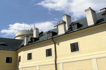 Orlík z nádvoří (© Vladimír Oulehla 09/2005)