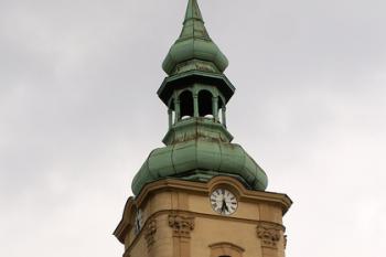 Detail kostelní věže. ( © Miroslav BITTER 04/2007)