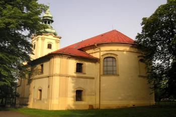 Kostel sv. Josefa od východu ( © Jan P. Štěpánek 05/2007)