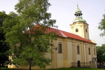 Kostel sv. Josefa od severu ( © Jan P. Štěpánek 05/2007)