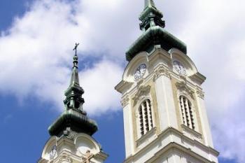 Dvouvěžové průčelí kostela ( © Jan P. Štěpánek 05/2007)