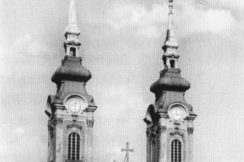 Kostel Panny Marie v období 1. republiky ( © Zrození velkoměsta: J. Vybíral, ERA, Šlapanice 2003)