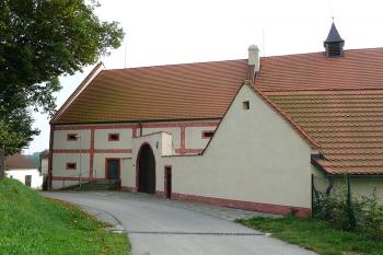 Budova od severu (© Jiří Cukr, 09/2009)