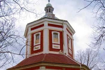 Kaple Nanebevzetí Panny Marie u Schořova ( © Pavel Vítek 03/2007)