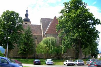 Klášterní kostel sv. Petra z Alcantary od severu ( © Jan P. Štěpánek 08/2006)