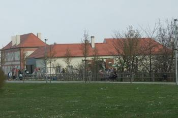 Ladronka - pohled od západu (© Milan Caha, 04/2007)