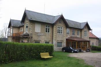 Novogotická část horního hradu od severu ( © Ivan Grisa 05/2010)