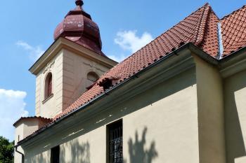 kostel sv. Jana Křtitele (© František Kinař, 07/2016)
