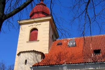 Noutonický kostel Narození sv. Jana Křtitele ( © Pavel Vítek 04/2007)