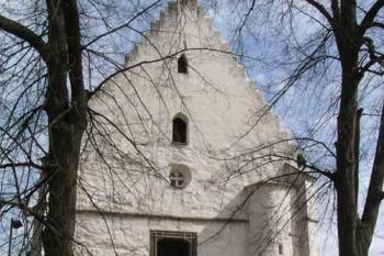 Západní průčelí (© Tomáš Berka, 04/2007)