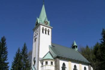 Kostel sv. Antonína, Bedřichov (© Hana Kubikova, 04/2007)