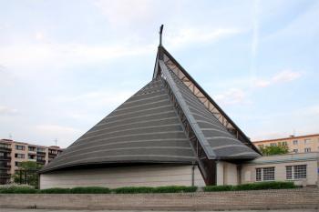 kostel Neposkvrněného početí Panny Marie ( © Petr Vaculčík 04/2007)