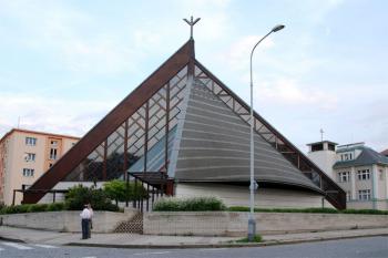kostel Neposkvrněného početí Panny Marie ( © Petr Vaculčík 04/2007)
