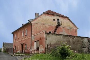 Pohled od východu ( © Luděk Pitter 07/2006)