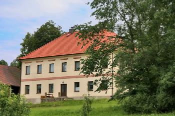 Zámeček ( © Luděk Pitter 07/2006)