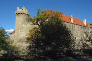 Tradiční pohled na strakonický hrad (© Jiří Cukr, 10/2006)