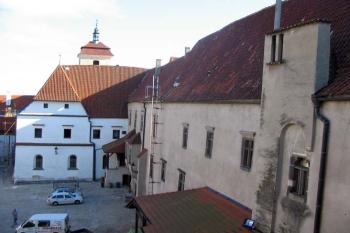 Budovy hradu ve Strakonicích (© Jiří Cukr, 10/2006)