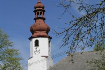 Kostel sv. Mikuláše v Mníšku (© Hana Kubikova, 04/2007)