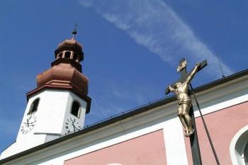 Kostel sv. Mikuláše v Mníšku (© Hana Kubikova, 04/2007)
