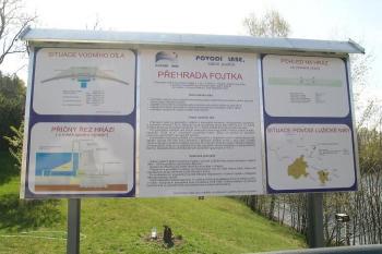 Přehrada Fojtka (© Hana Kubikova, 04/2007)