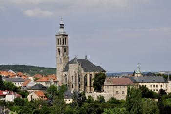 kostel sv. Jakuba - pohled od Jezuitské koleje ( © Radovan Smokoň 07/2010)
