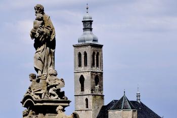 kostel sv. Jakuba - pohled od Jezuitské koleje ( © Radovan Smokoň 07/2010)